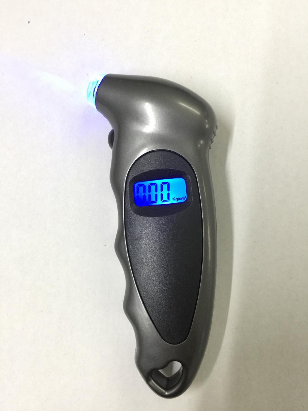 LifePilot portable tire pressure gauge
