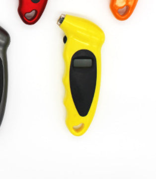 LifePilot compact digital tire gauge